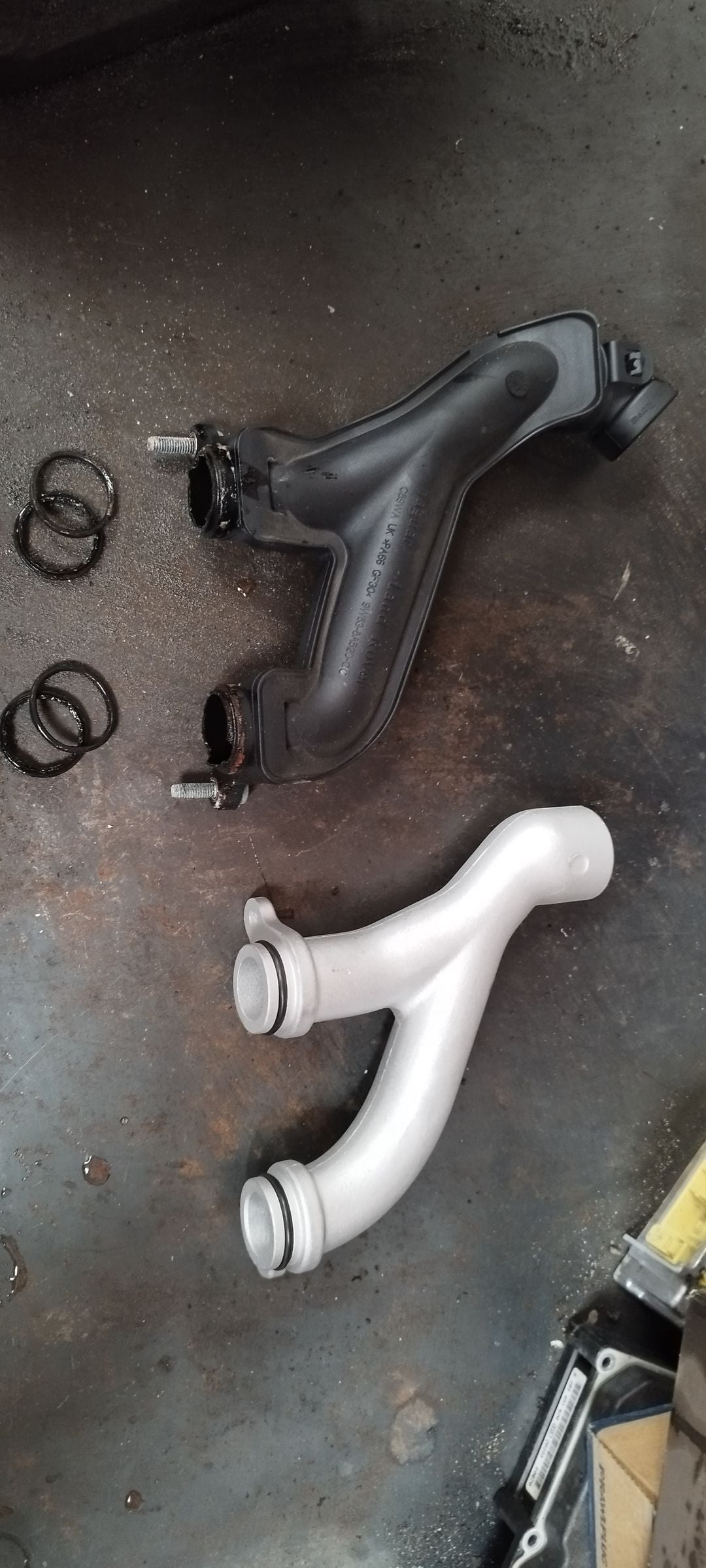 METAL COOLANT “Y” PIPE UPGRADE FOR 3.0 AND 5.0 JAGUAR LAND ROVER SUPERCHARGED ENGINE