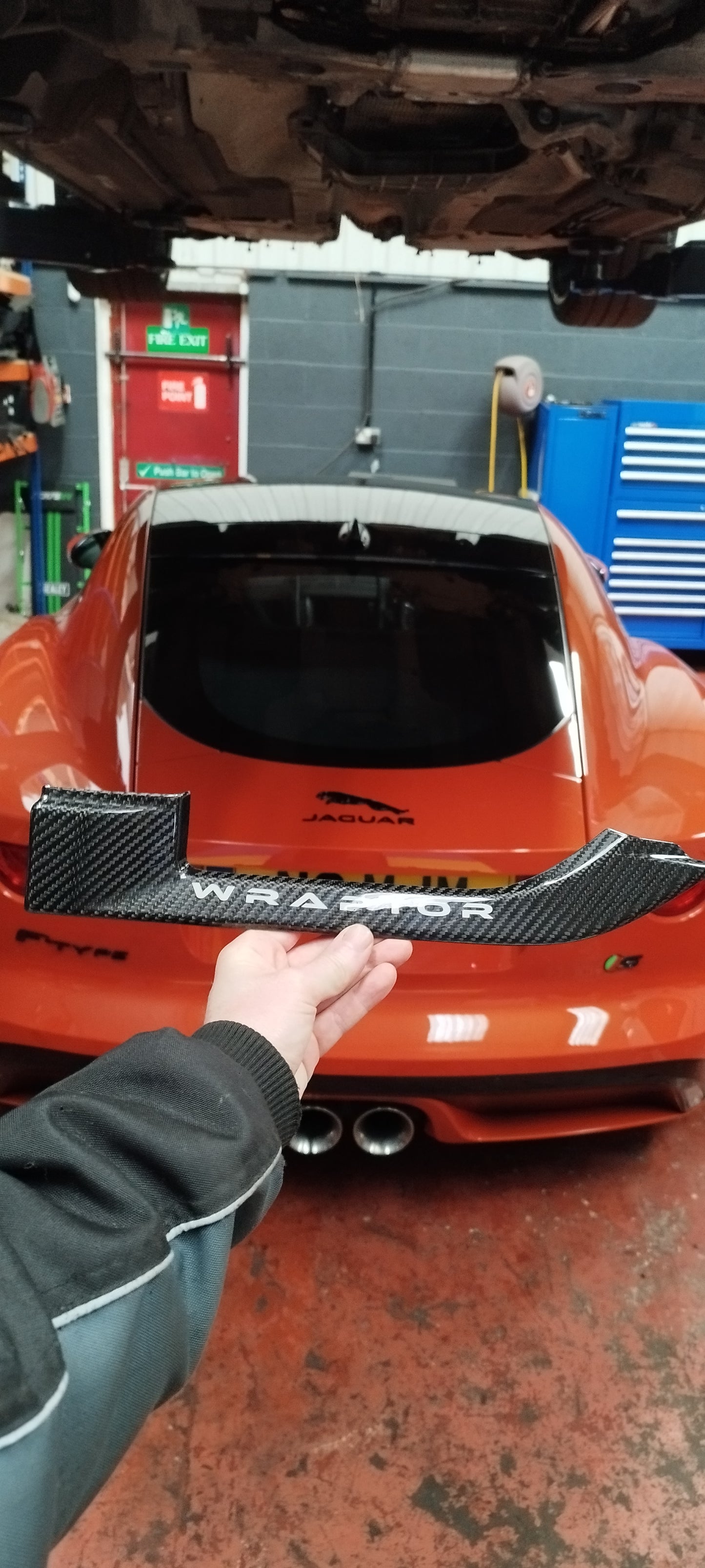 Wraptor Customs Project 7-Style Carbon Fibre Side Vents – Jaguar F-Type