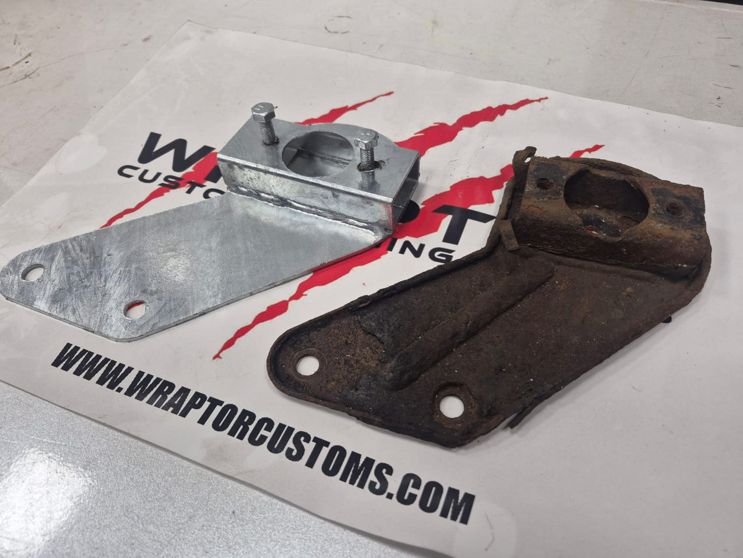 Crossbeam brace mounting brackets for Jaguar XF x250 saloon only (2007-2015 shape)