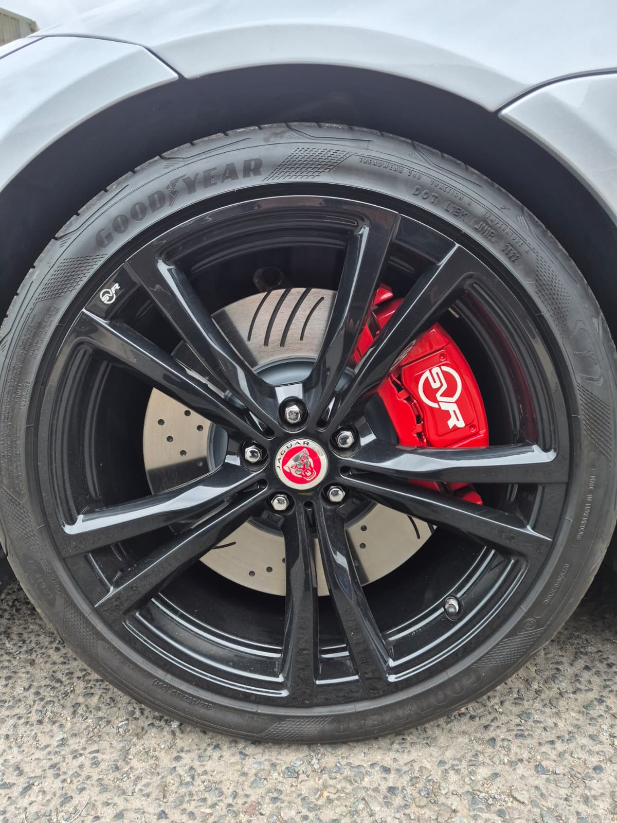 Wraptor uprated performance discs and pads brake kit